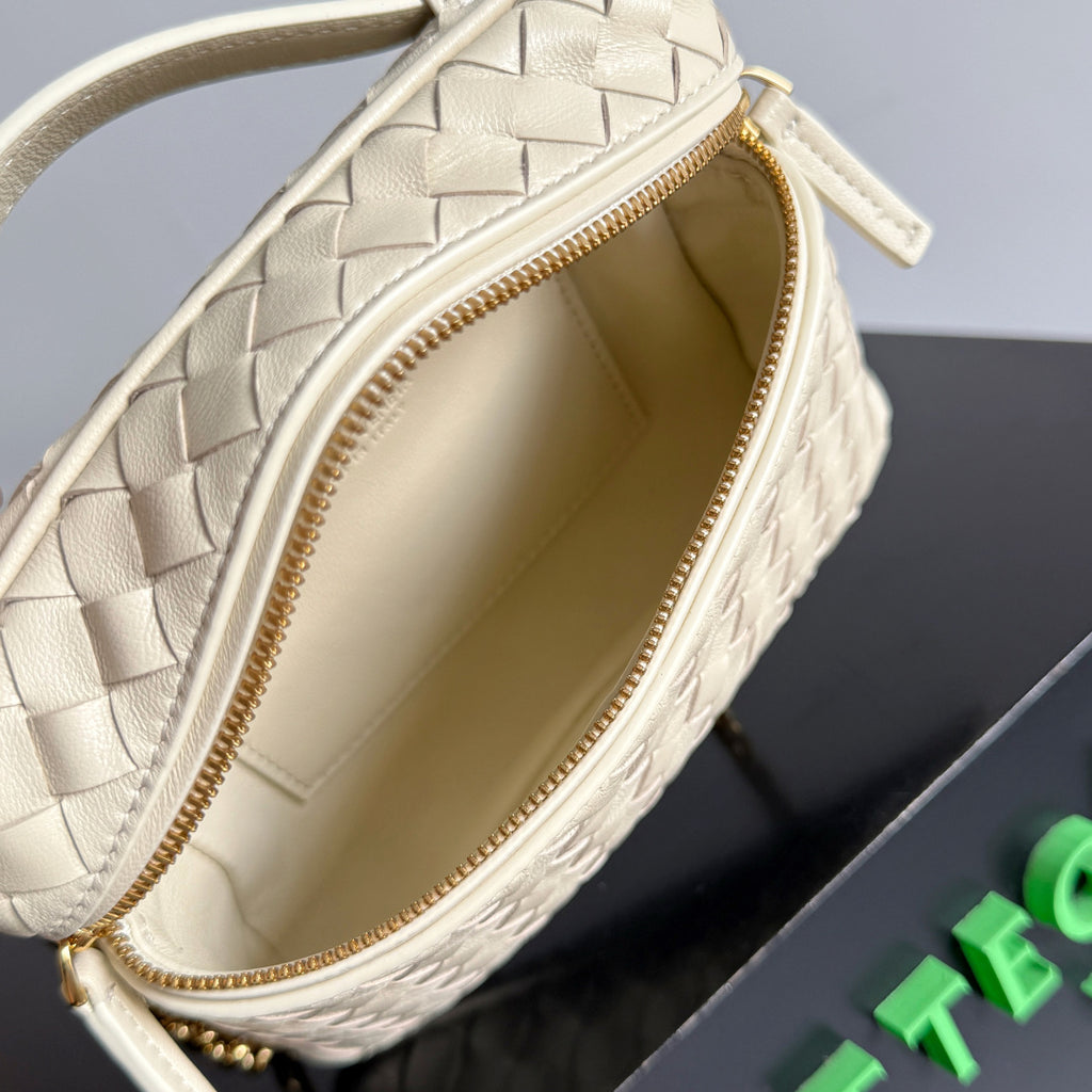 Bottega Veneta 843800 Silver Chain Bag - detail image 9