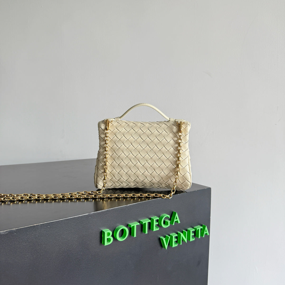Bottega Veneta 843800 Silver Chain Bag - detail image 2