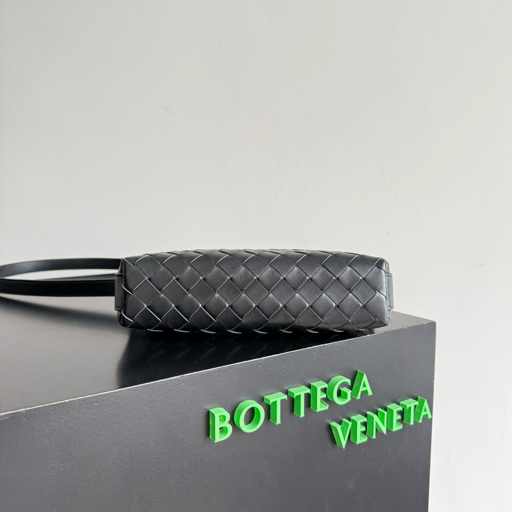 Bottega Veneta 844018 Black Designer Handbag - detail image 3