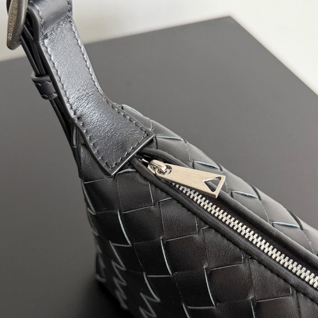 Bottega Veneta 844018 Black Designer Handbag - detail image 6