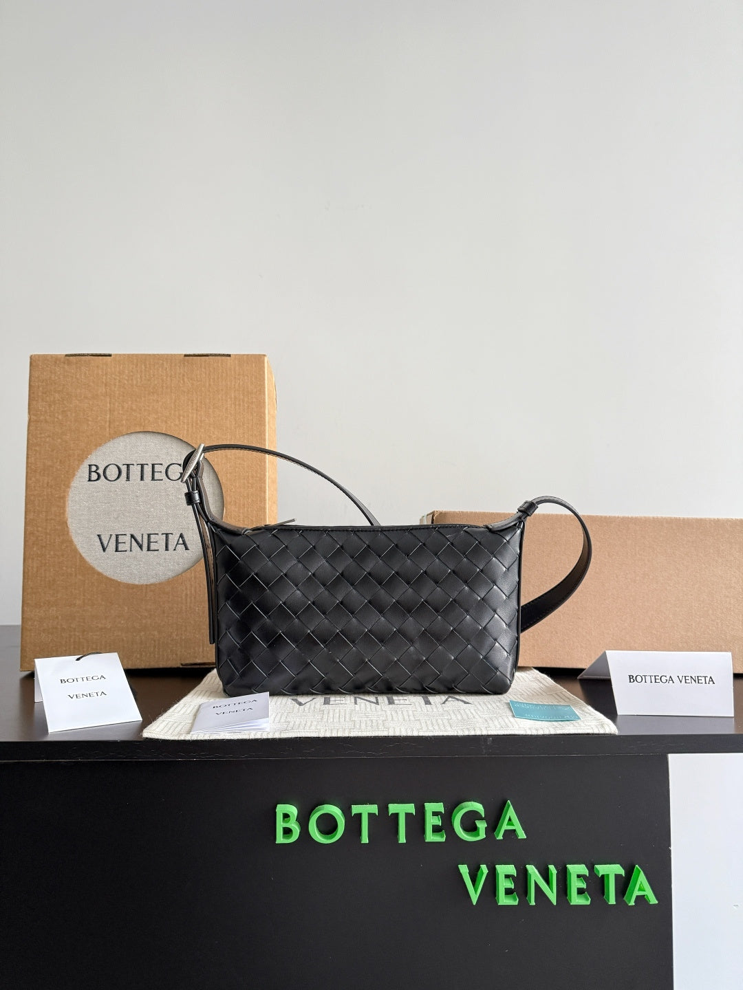 Bottega Veneta Black Designer Handbag Edition 351