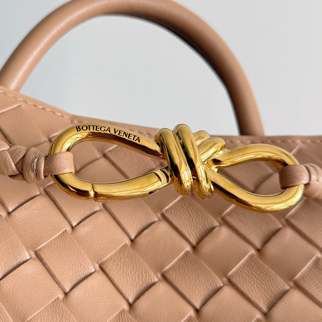 Bottega Veneta 743568 White & Brown Designer Handbag - detail image 5