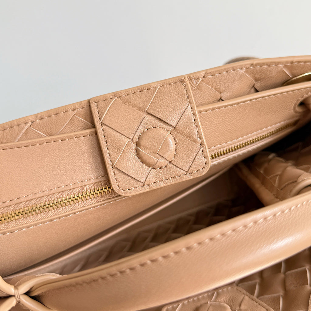 Bottega Veneta 743568 White & Brown Designer Handbag - detail image 8
