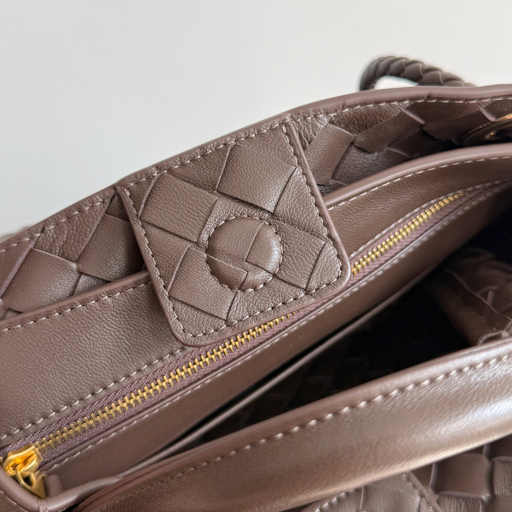 Bottega Veneta 743568 Black Designer Handbag Edition 10 - detail image 8