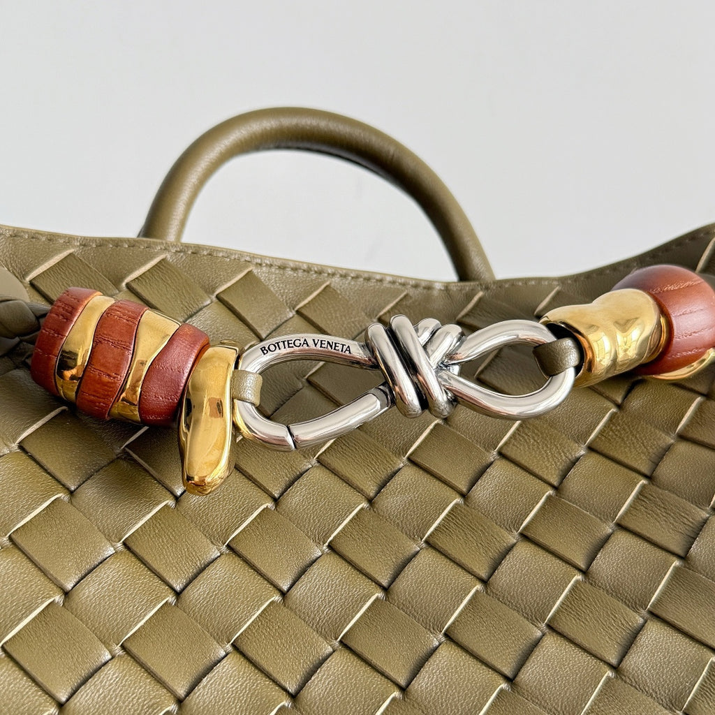 Bottega Veneta 743568 Olive Green & Brown Designer Handbag - detail image 3
