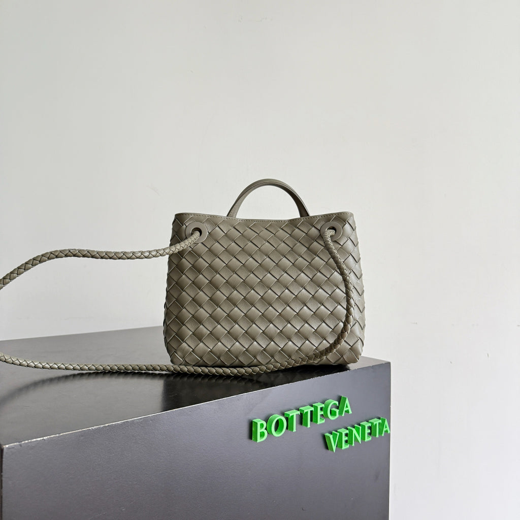 Bottega Veneta 743568 Gray Designer Handbag - detail image 2