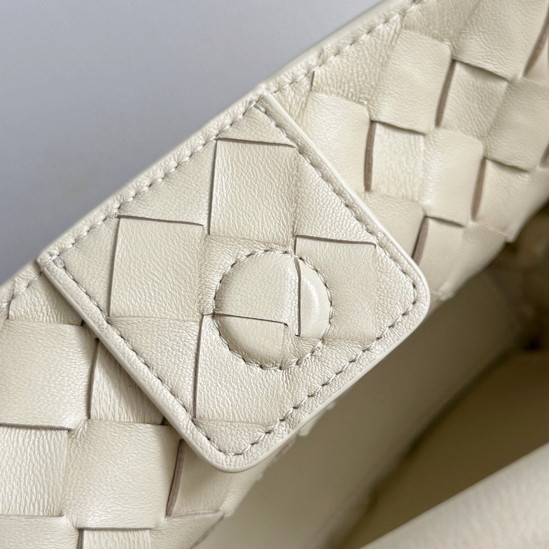 Bottega Veneta 743568 Silver Designer Handbag Edition 4 - detail image 9