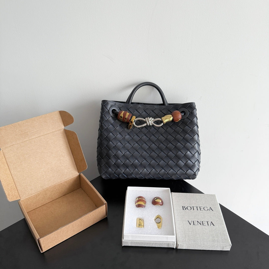 Bottega Veneta Black Designer Handbag Edition 461
