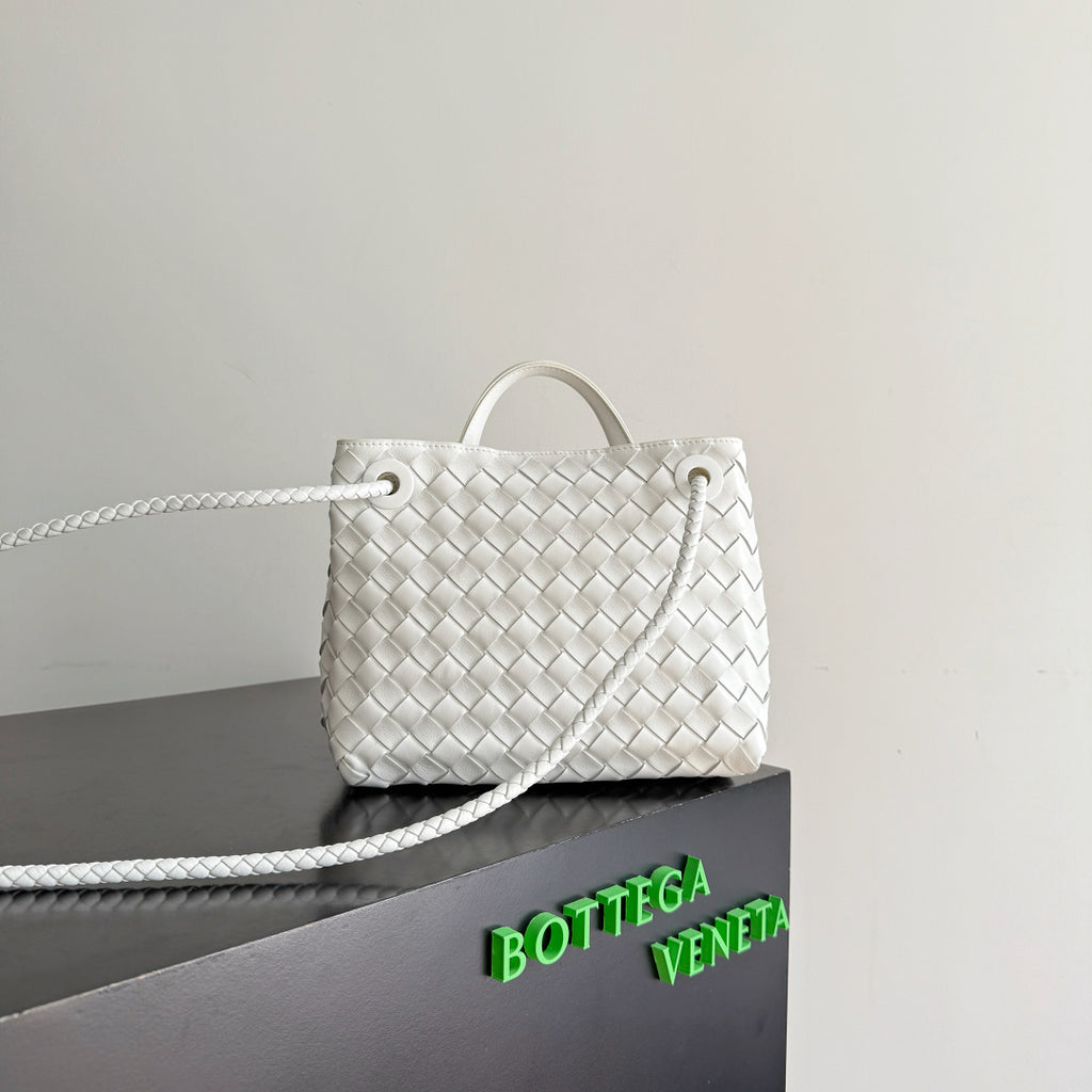 Bottega Veneta 743568 White Designer Handbag Edition 3 - detail image 5