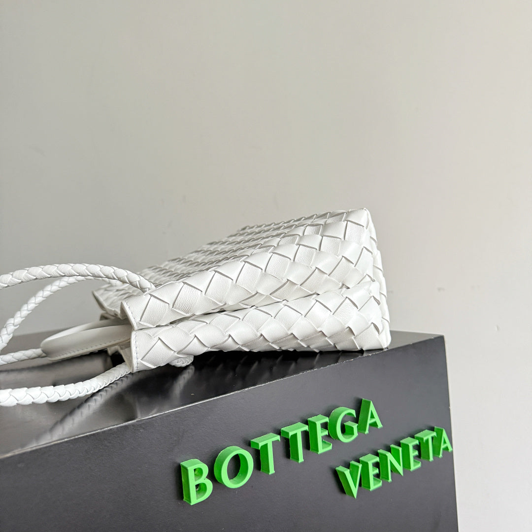 Bottega Veneta 743568 White Designer Handbag Edition 3 - detail image 9