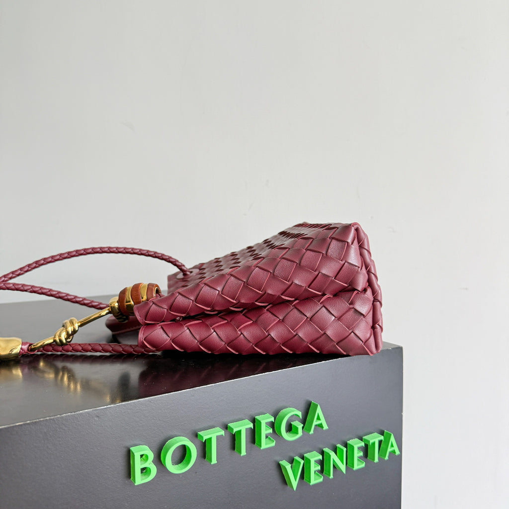 Bottega Veneta 743568 Red Designer Handbag Edition 3 - detail image 2