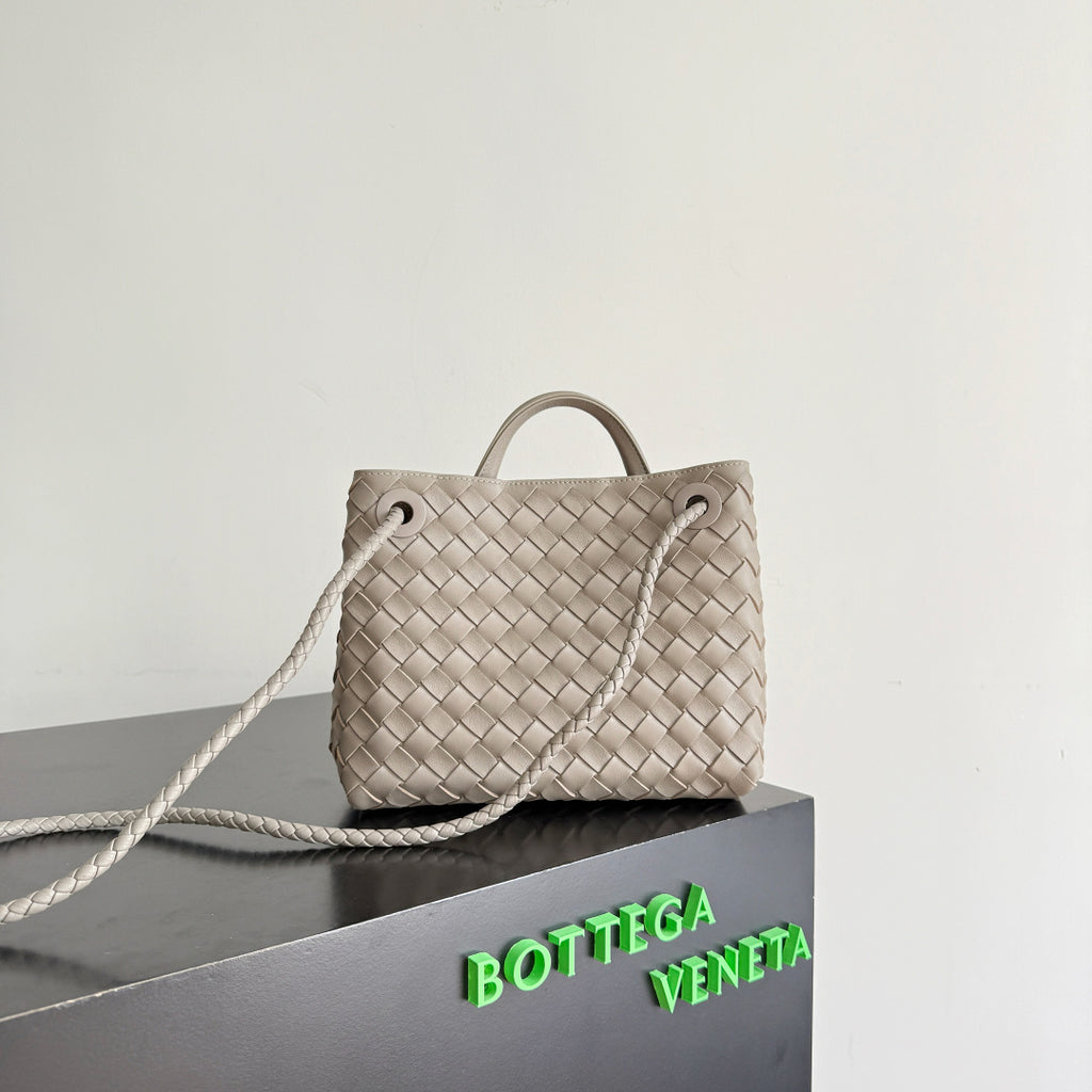 Bottega Veneta 743568 Gray Designer Handbag Edition 2 - detail image 2