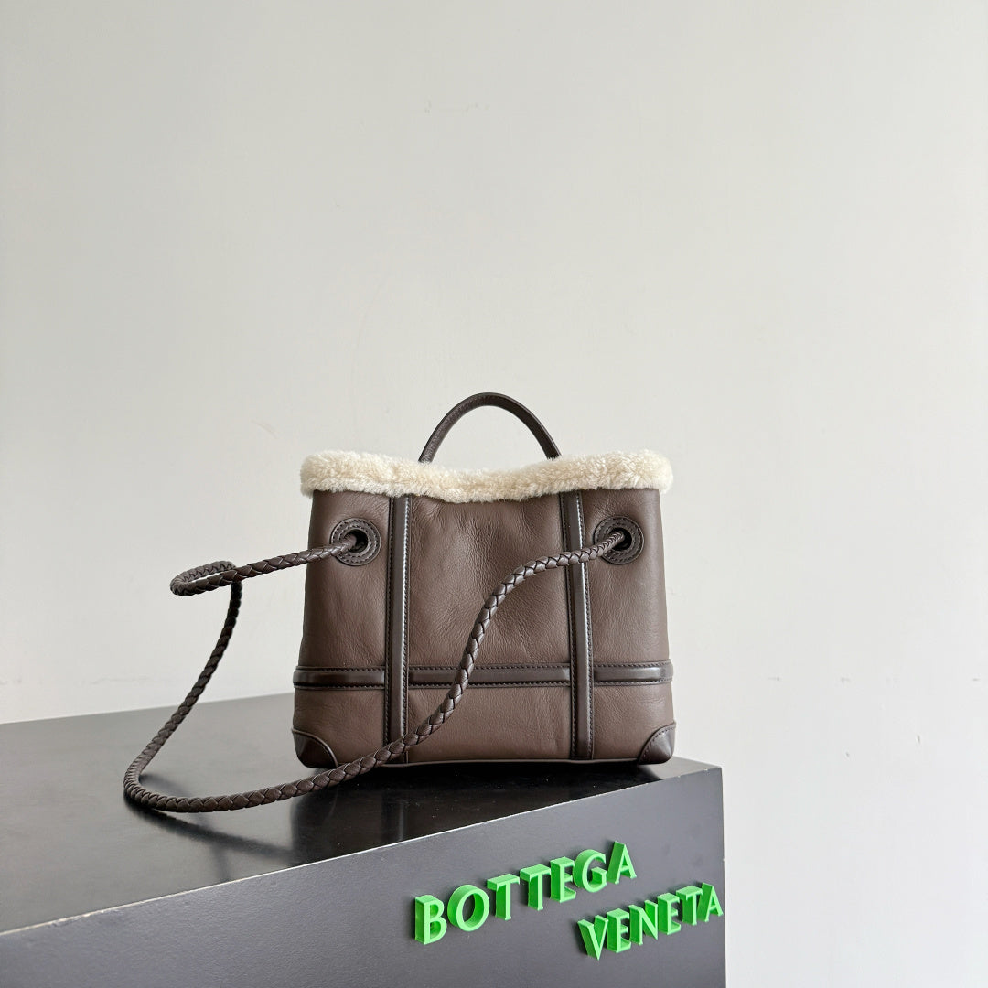 Bottega Veneta 806088 Brown Designer Handbag - detail image 5