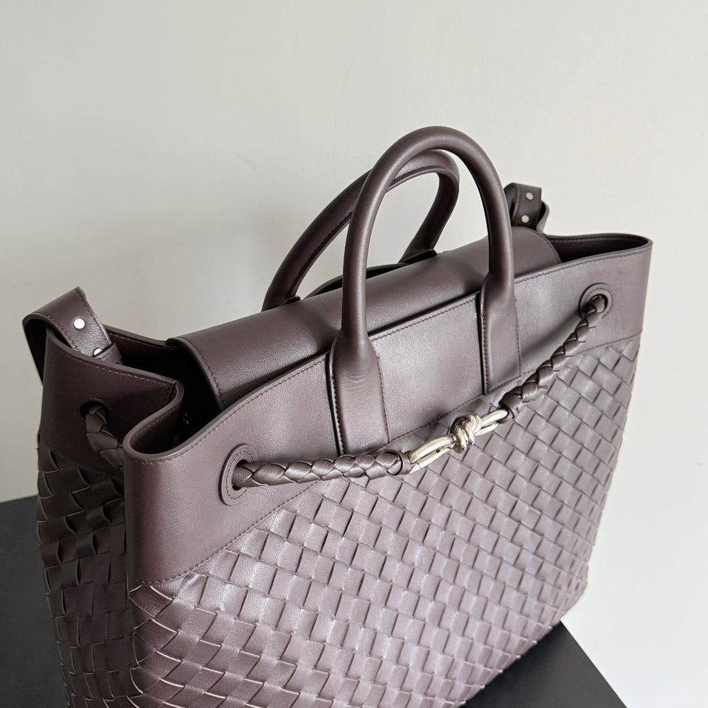Bottega Veneta 827066 Black Designer Handbag Edition 2 - detail image 3