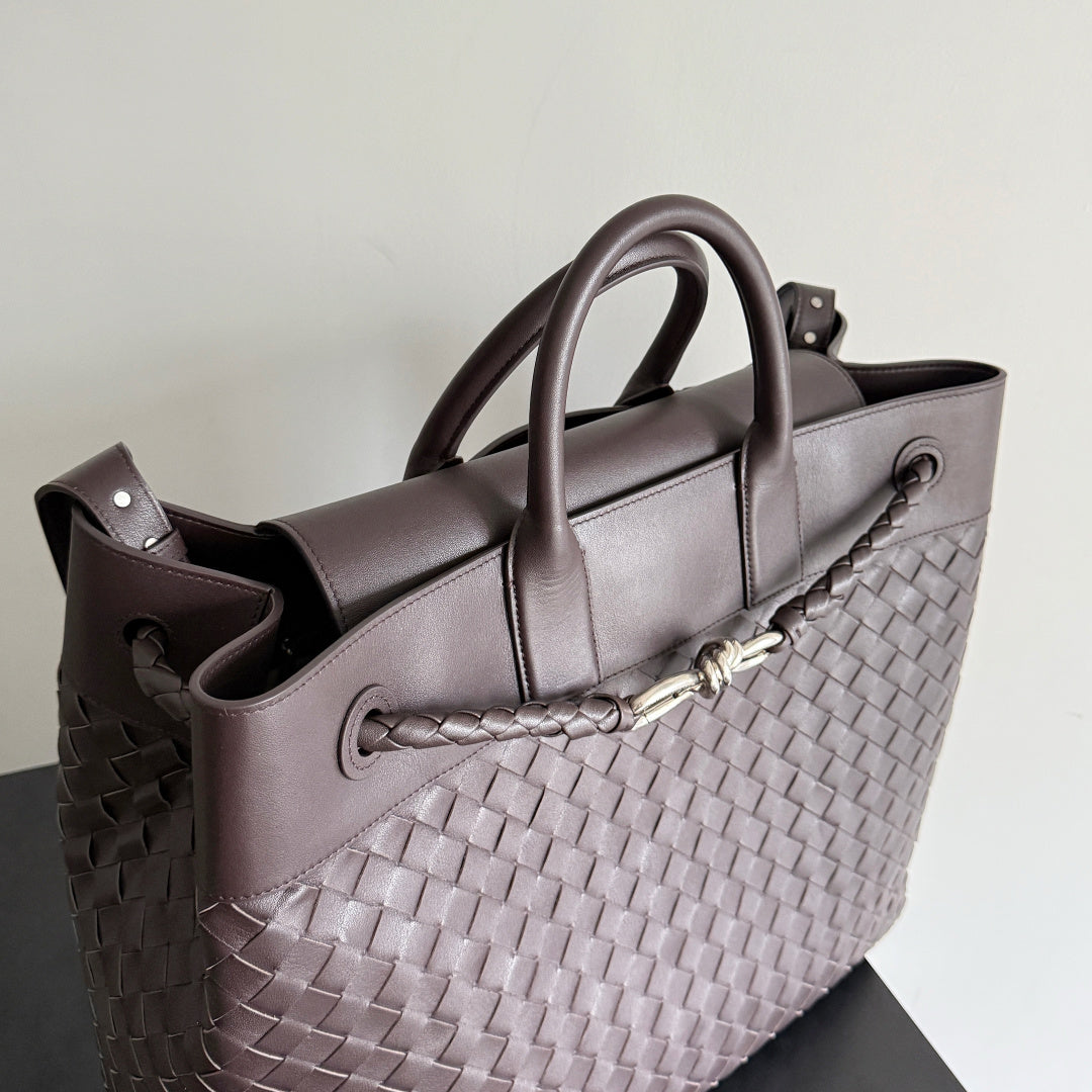 Bottega Veneta 827066 Black Designer Handbag Edition 2 - detail image 3