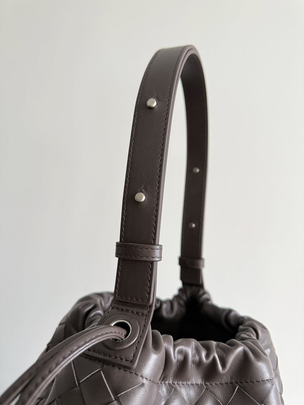 Bottega Veneta 836020 Black Bucket Bag Edition 2 - detail image 4