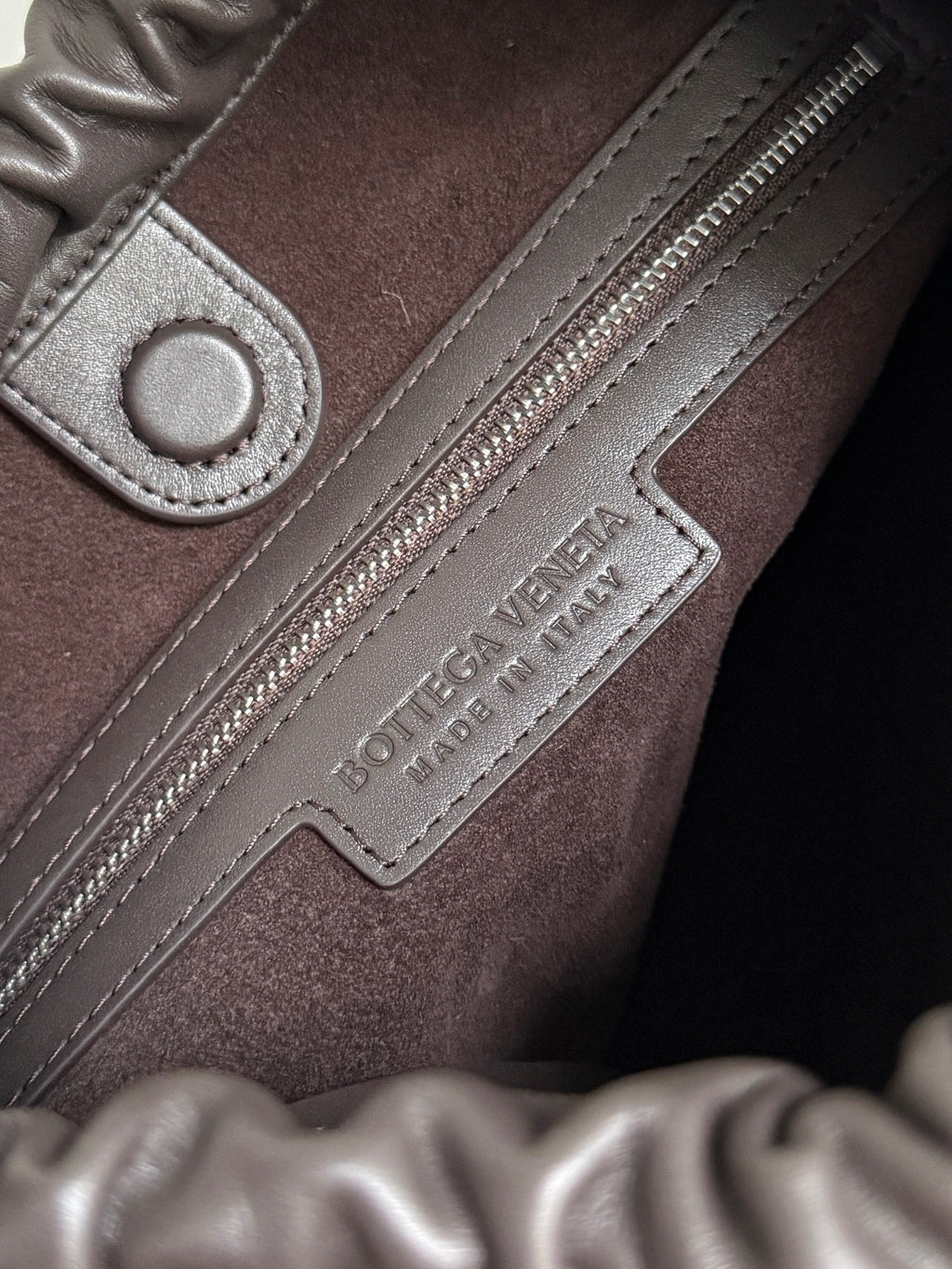 Bottega Veneta 836020 Black Bucket Bag Edition 2 - detail image 9