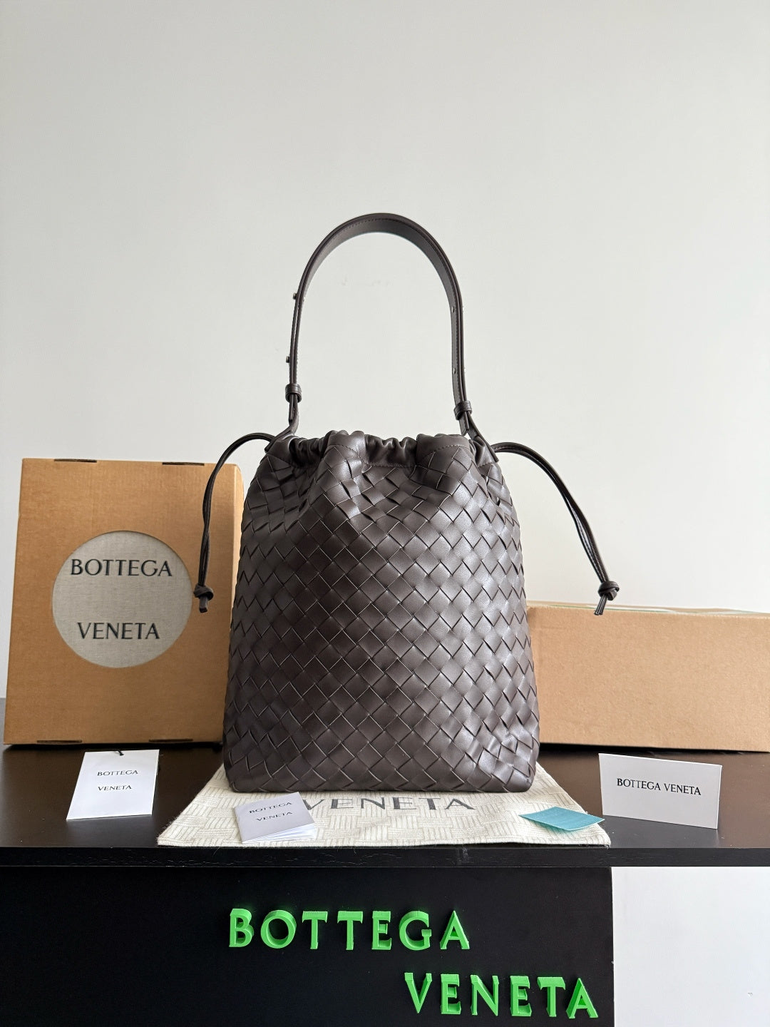 Bottega Veneta Brown Designer Handbag Edition 53