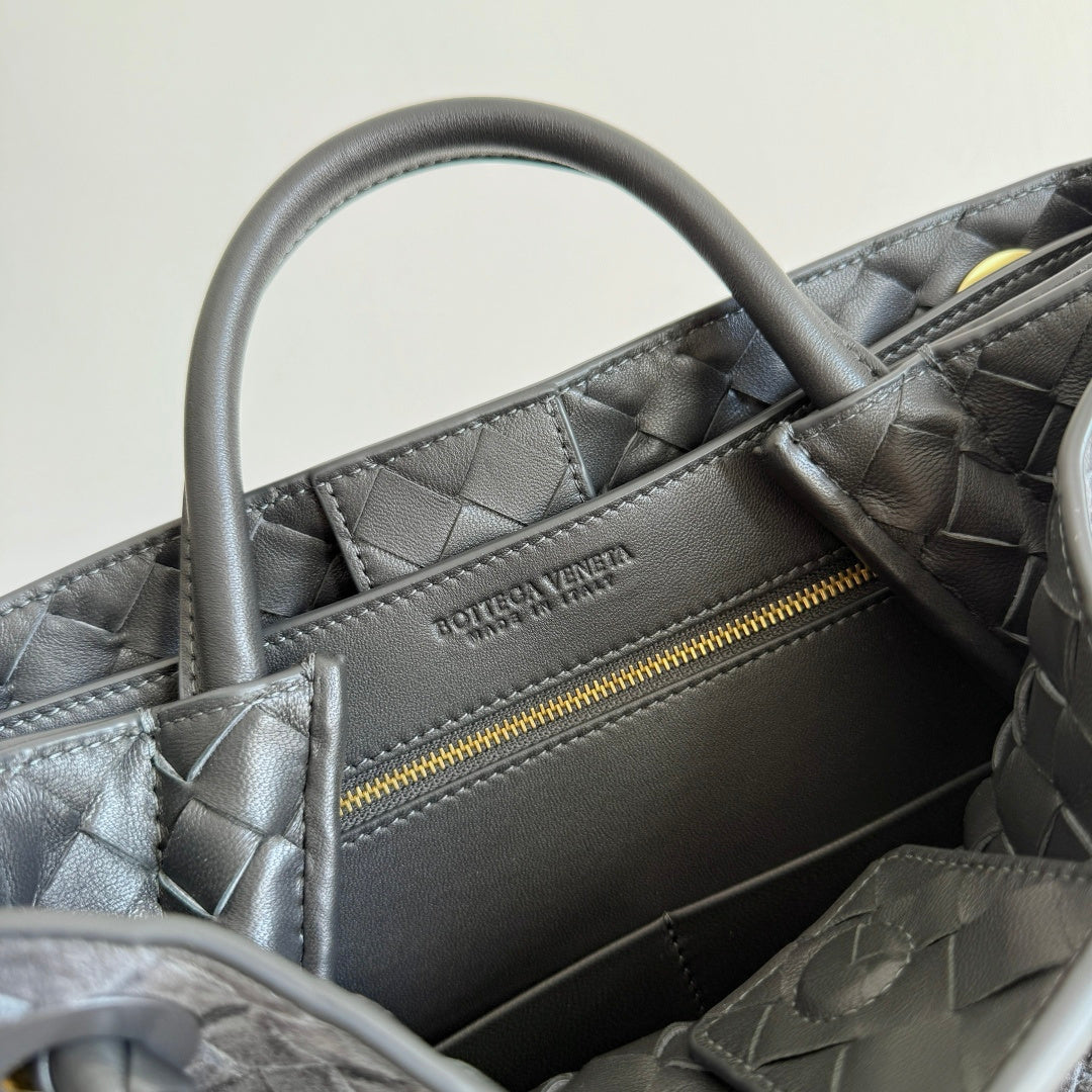 Bottega Veneta 743572 Gray Designer Handbag - detail image 8