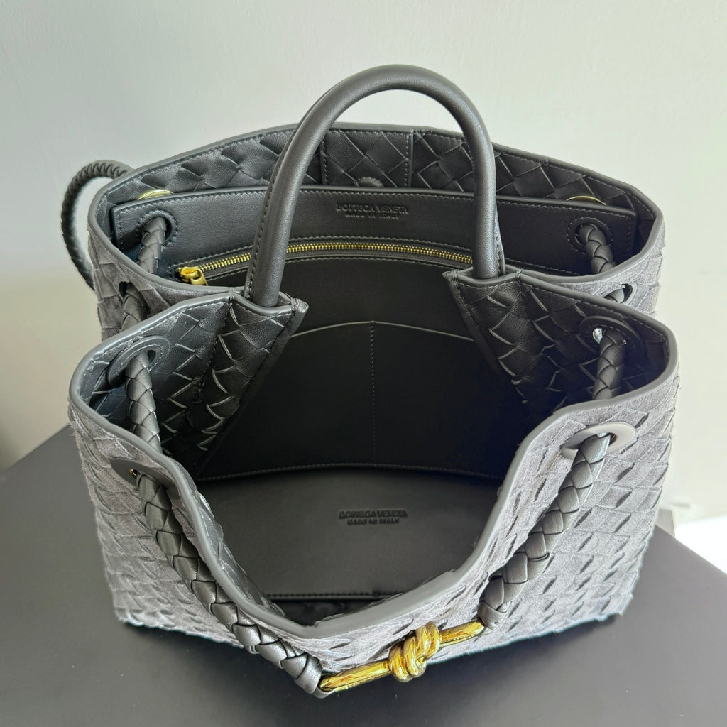 Bottega Veneta 743572 Gray Designer Handbag - detail image 9