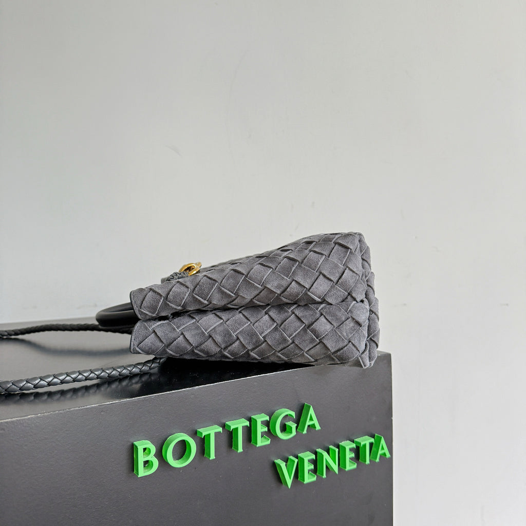Bottega Veneta 743568 Black Designer Handbag Edition 13 - detail image 3