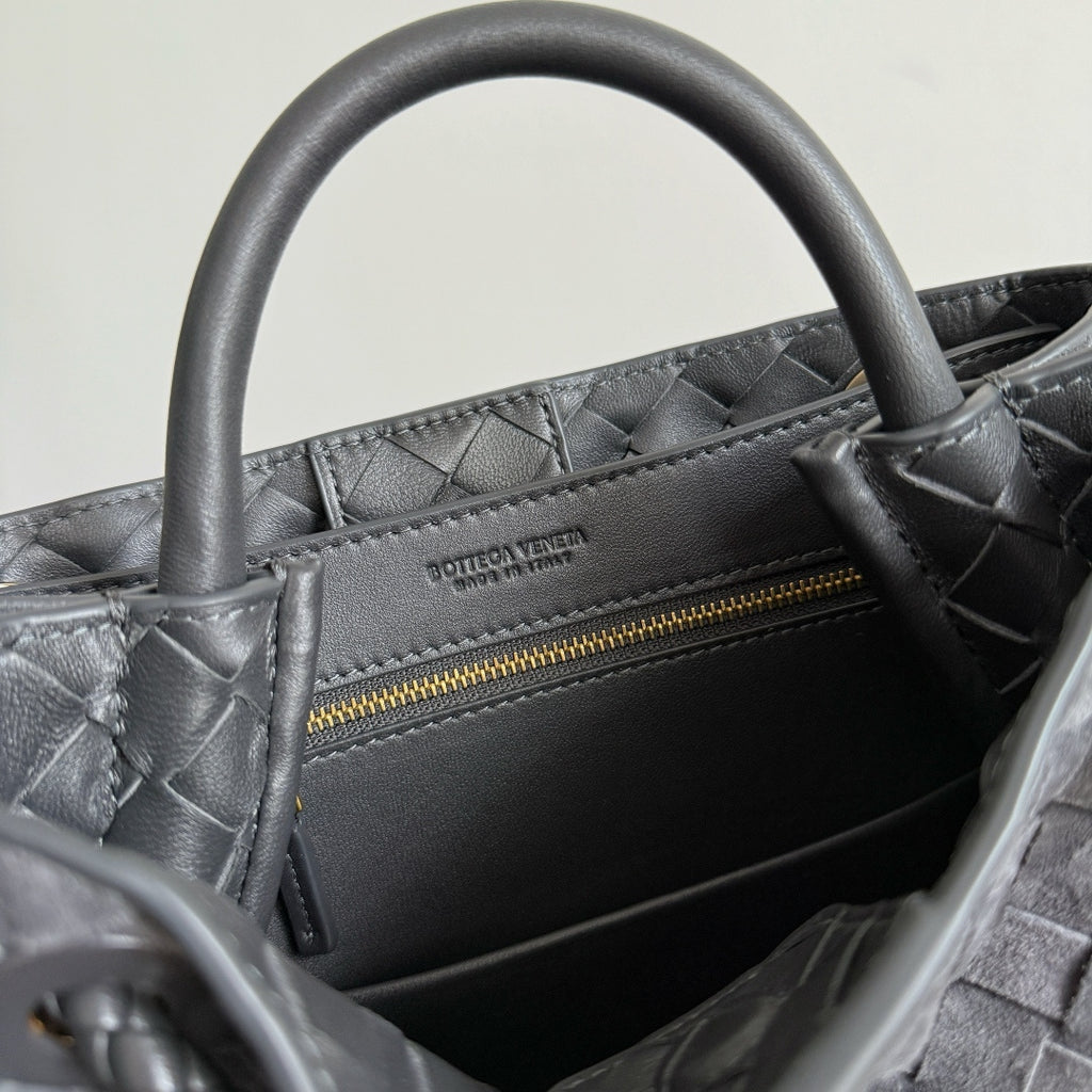 Bottega Veneta 743568 Black Designer Handbag Edition 13 - detail image 7