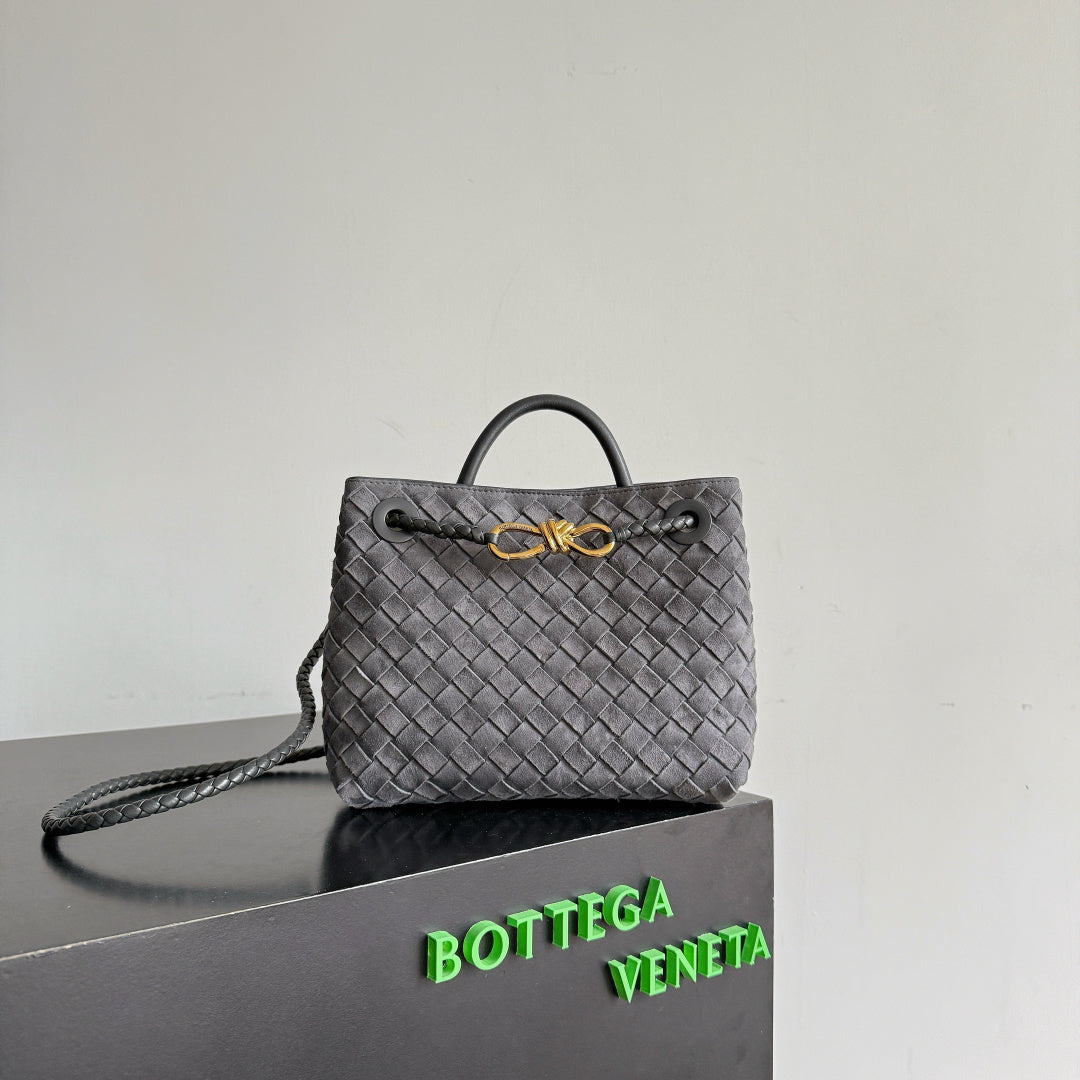 Bottega Veneta 743568 Black Designer Handbag Edition 13