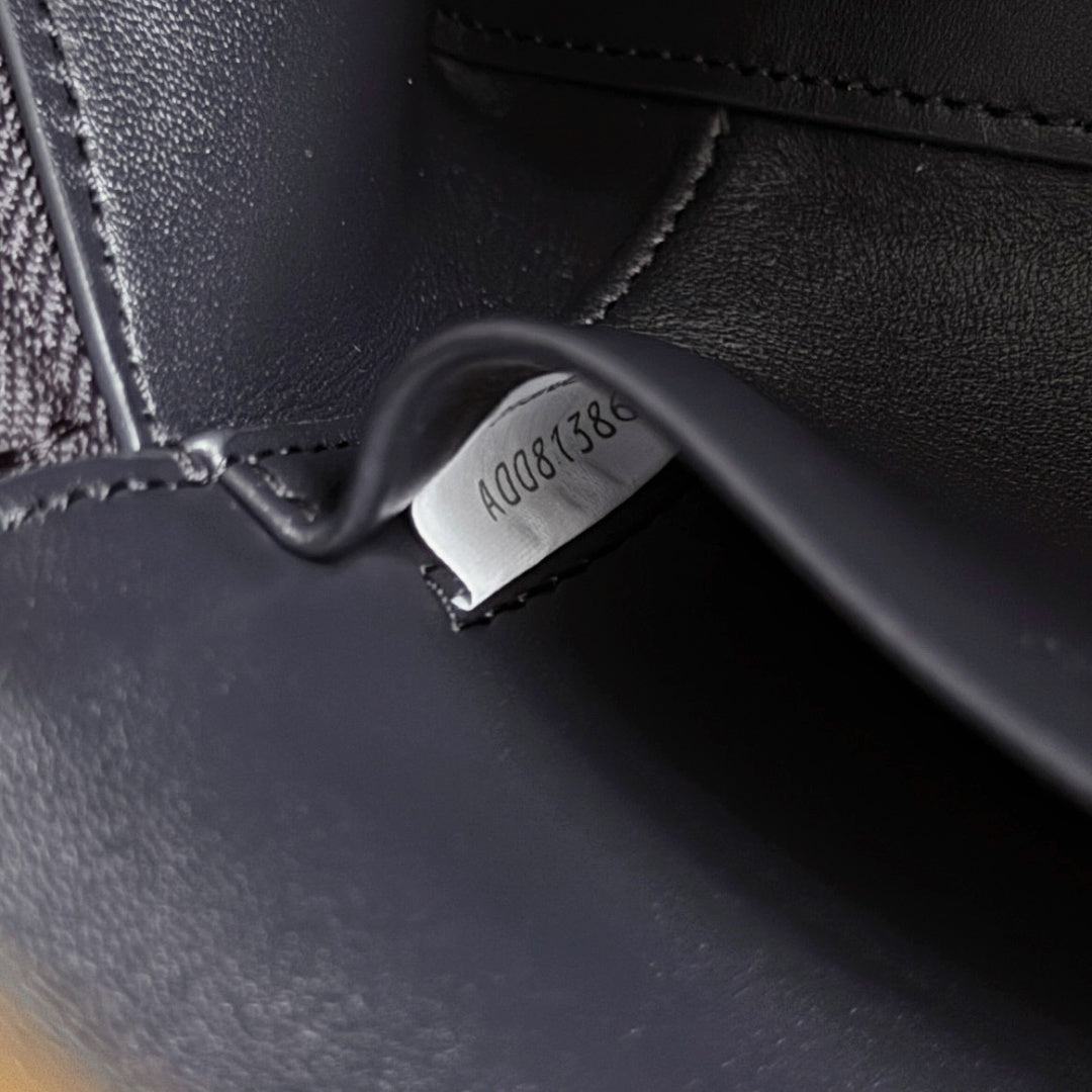 Bottega Veneta 789109 Black Designer Handbag Edition 3 - detail image 9