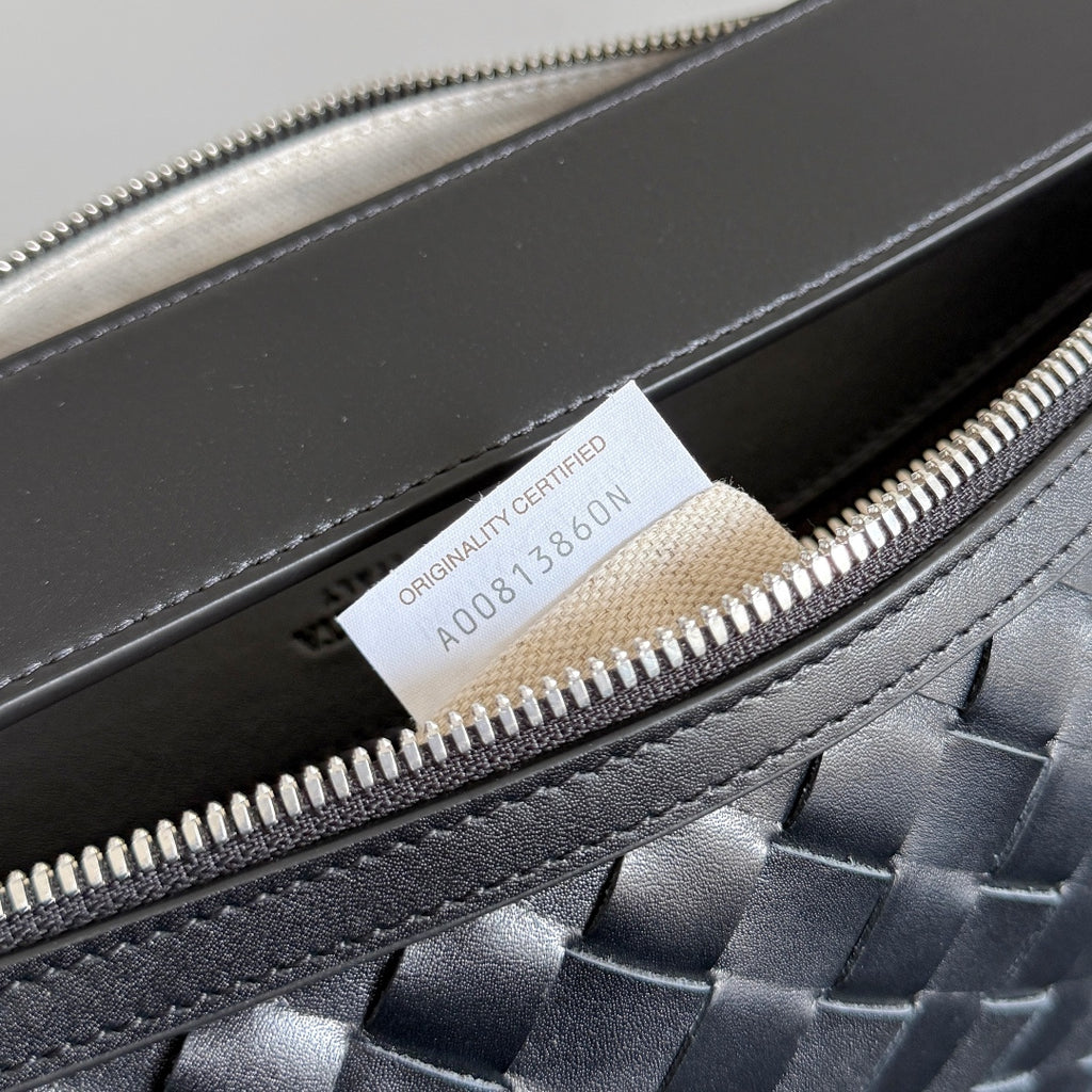 Bottega Veneta 836016 Black Clutch Bag - detail image 9