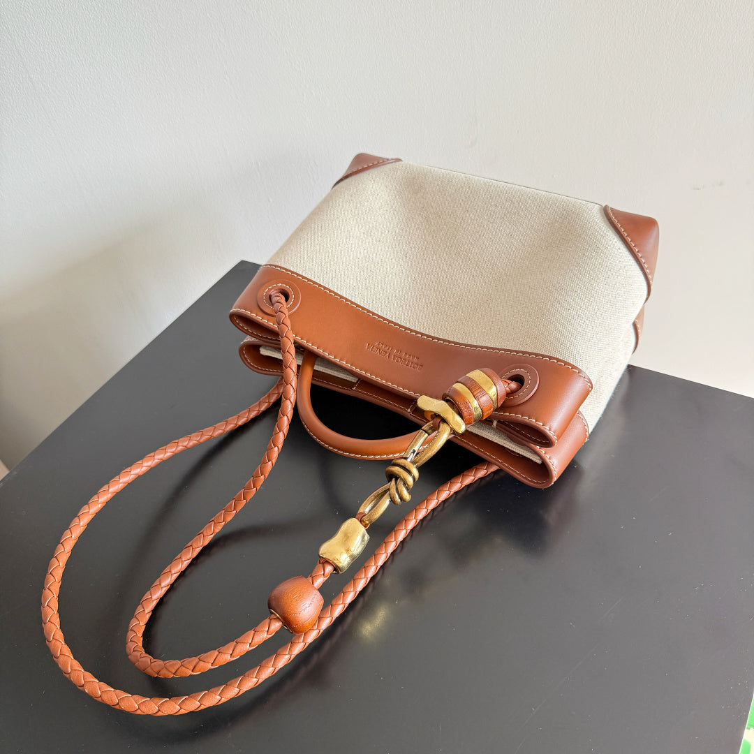 Bottega Veneta 791594 Brown Designer Handbag - detail image 9
