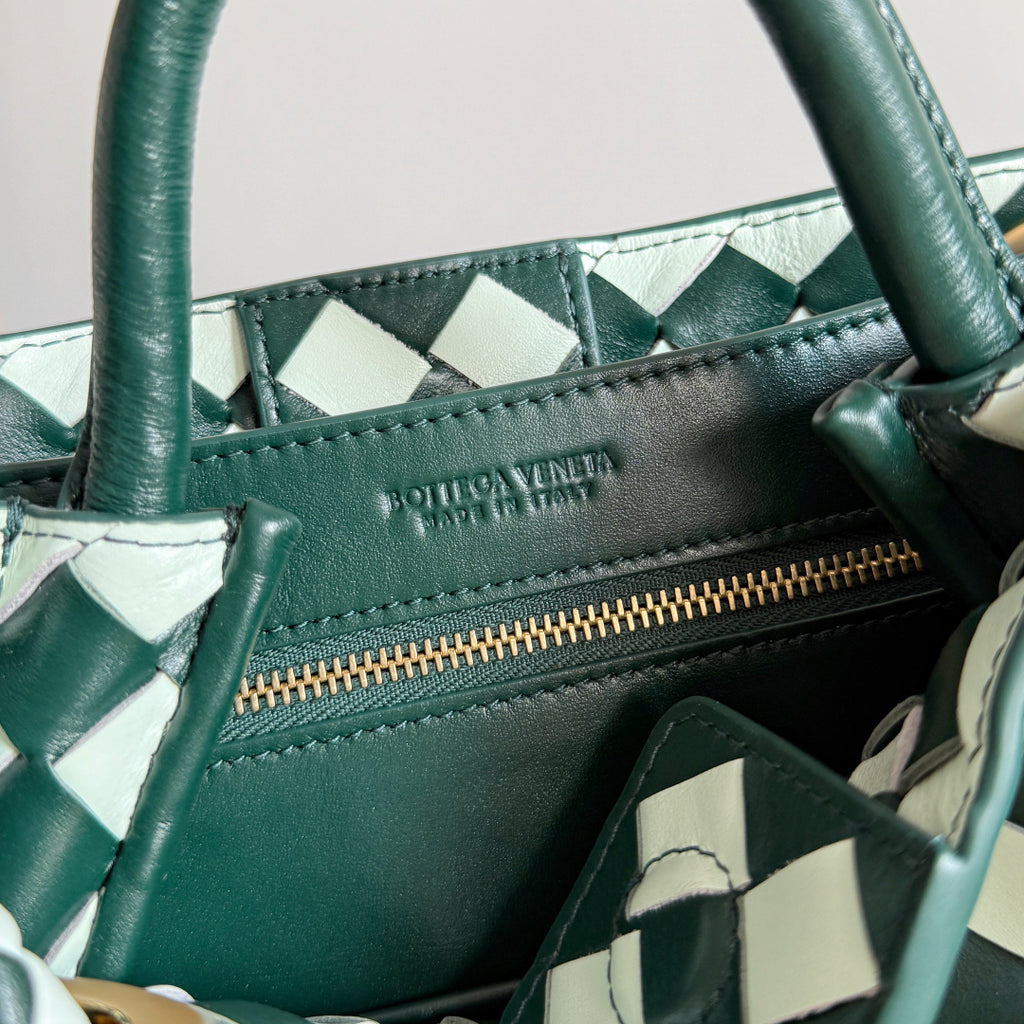 Bottega Veneta 779152 Black Designer Handbag - detail image 7