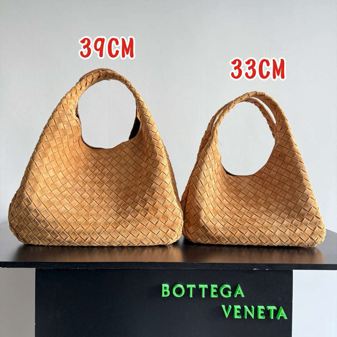 Bottega Veneta Orange Designer Handbag Edition 27