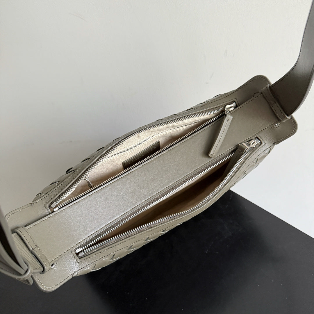 Bottega Veneta 836016 Gray Clutch Bag - detail image 8