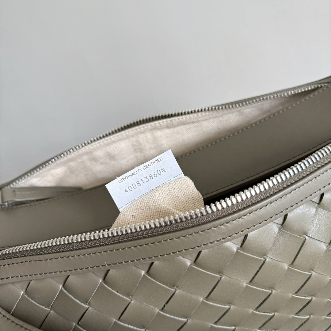 Bottega Veneta 836016 Gray Clutch Bag - detail image 9