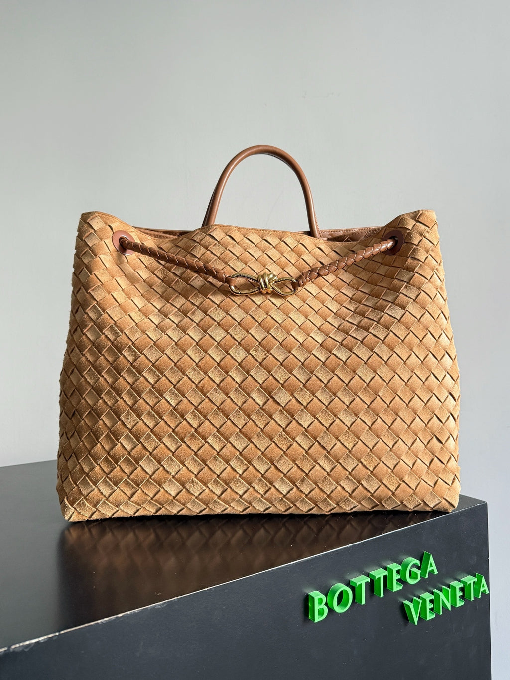 Bottega Veneta 743575 Orange Designer Handbag Edition 2