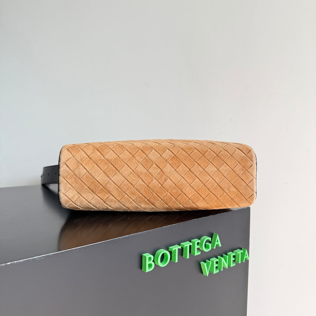 Bottega Veneta 836016 Silver Clutch Bag - detail image 3