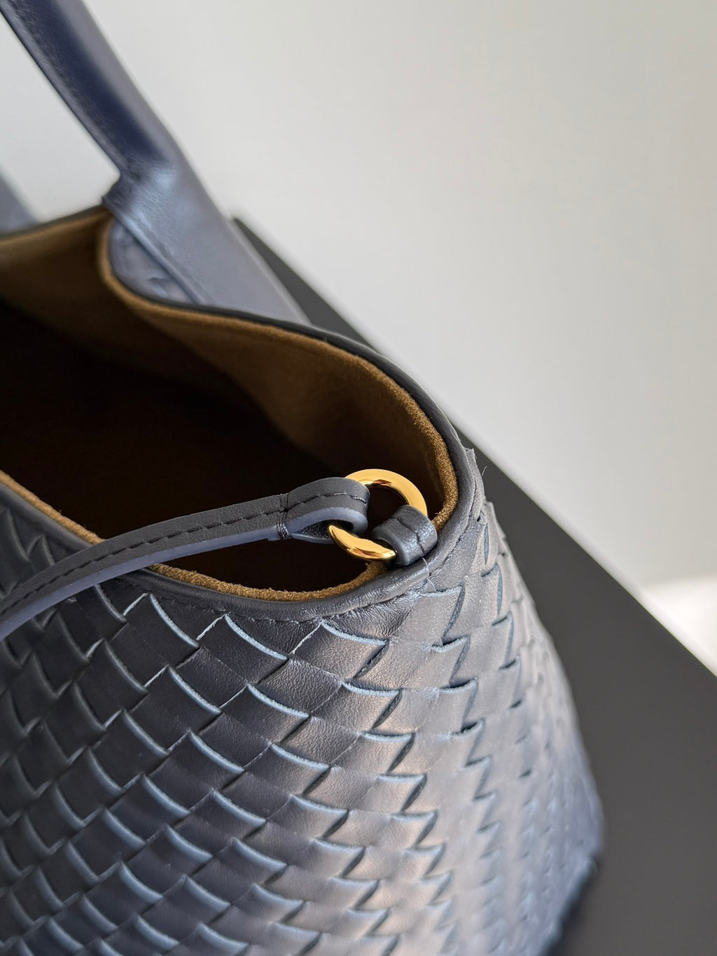 Bottega Veneta 817166 Black Designer Handbag Edition 3 - detail image 7