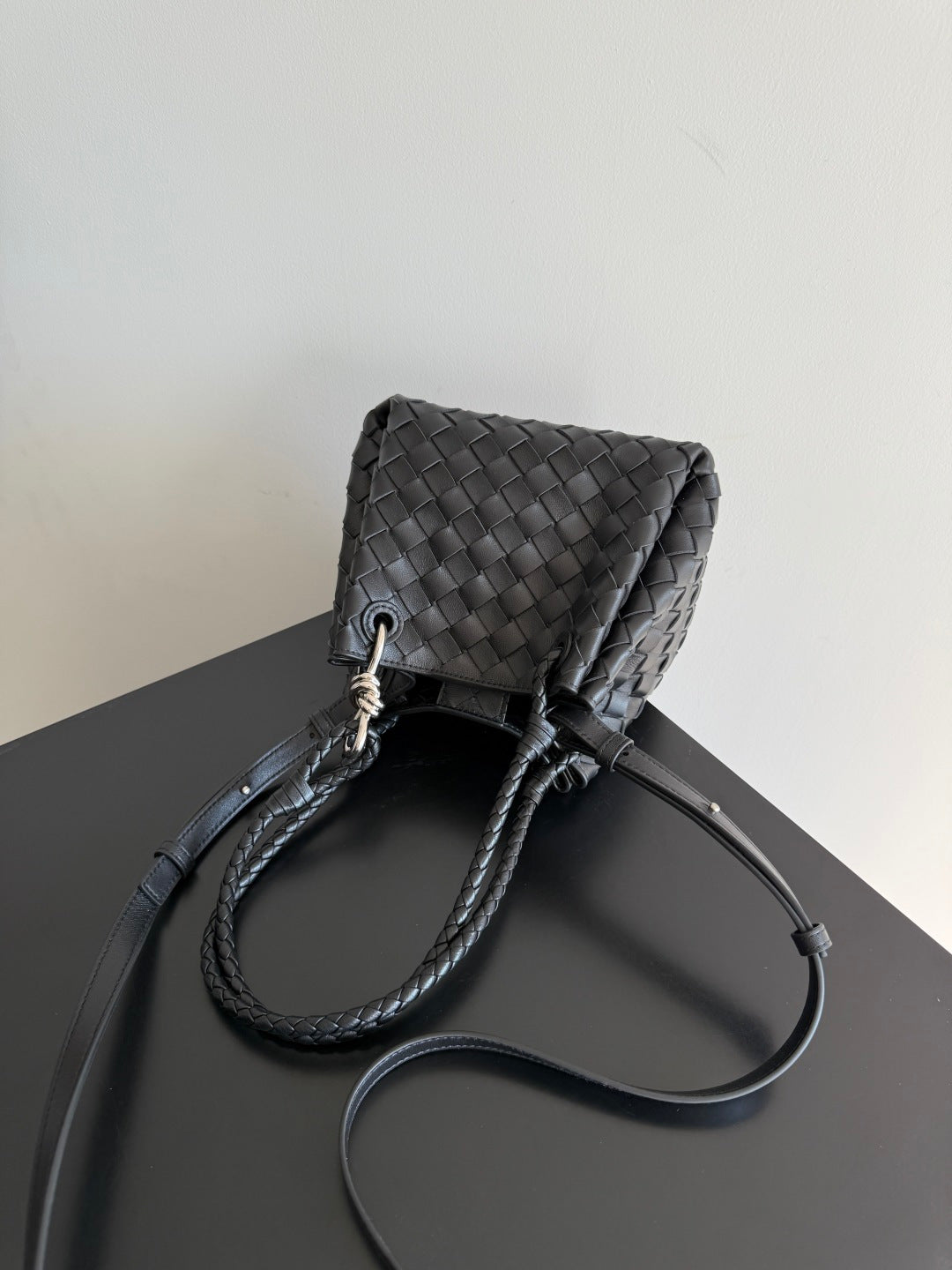 Bottega Veneta 796569 Black Designer Handbag - detail image 6