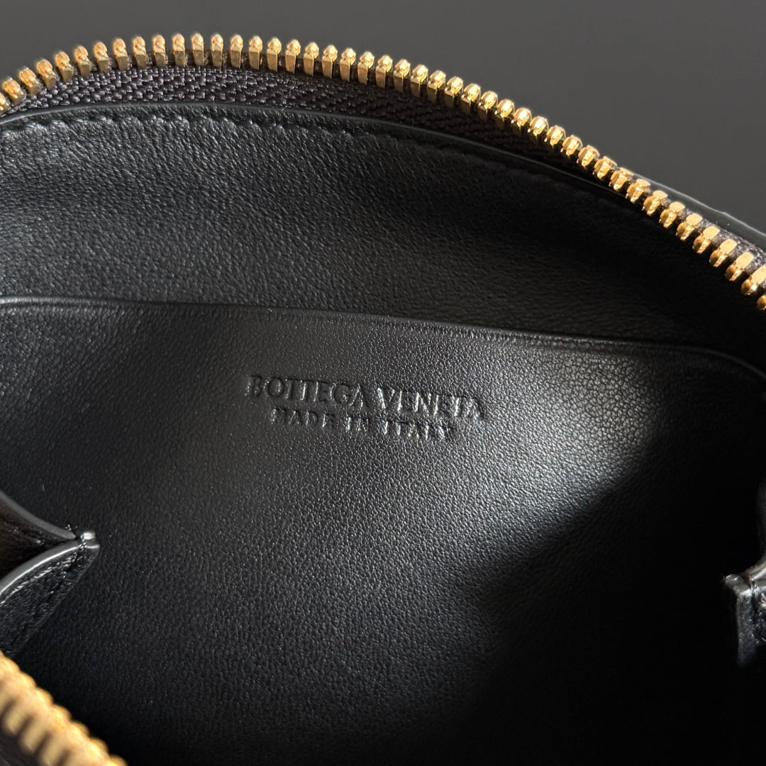 Bottega Veneta 764044 Black Designer Handbag Edition 3 - detail image 8