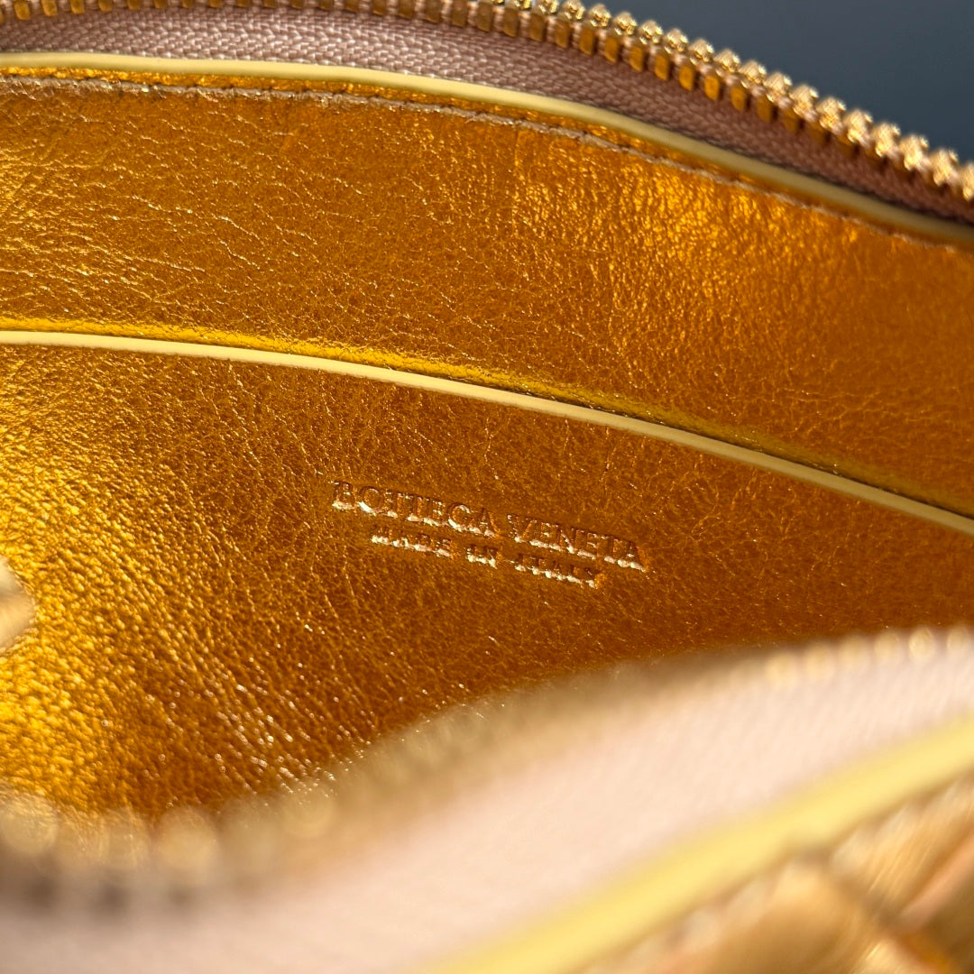 Bottega Veneta 794258 Silver Pouch Bag - detail image 8