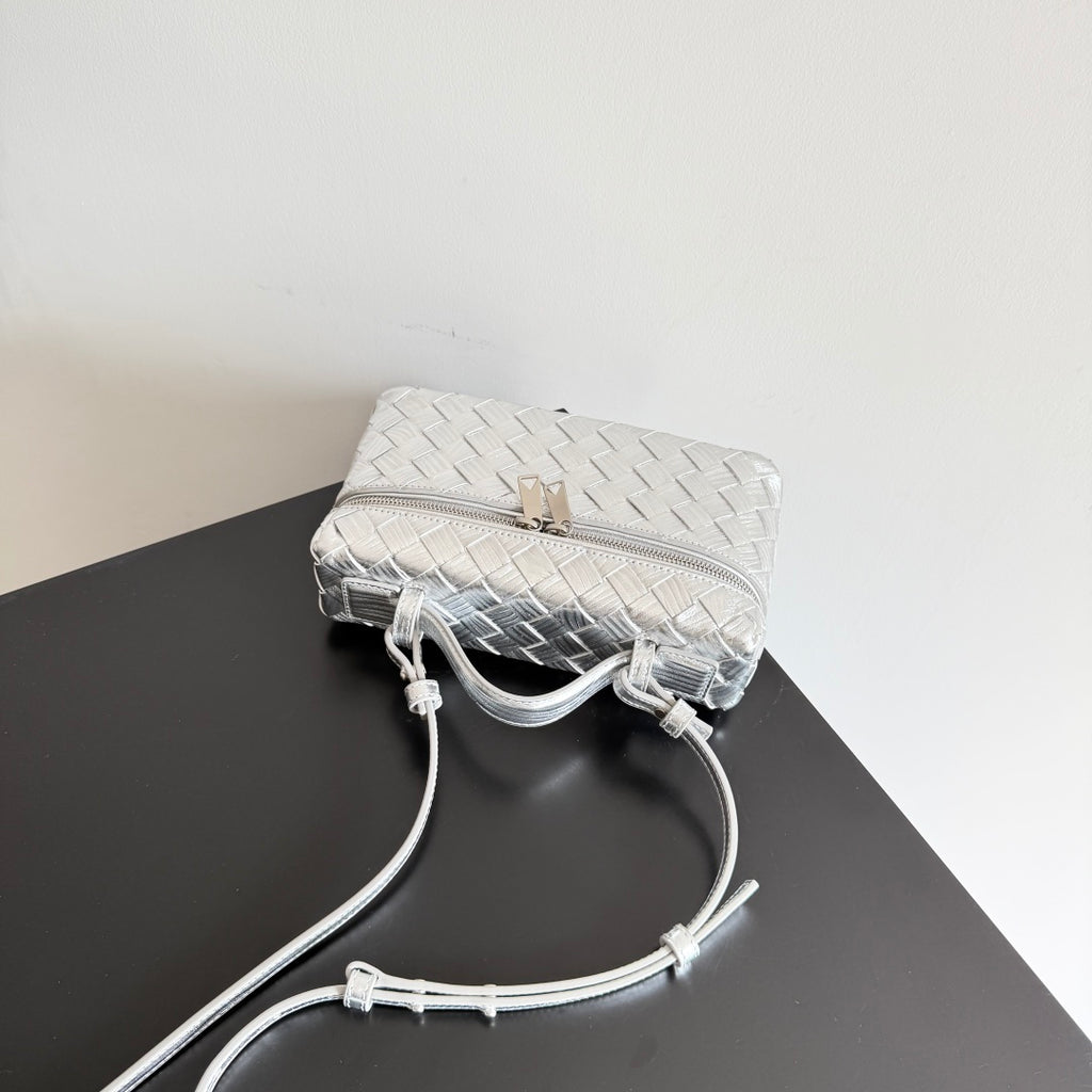 Bottega Veneta 789109 Gray Designer Handbag - detail image 6