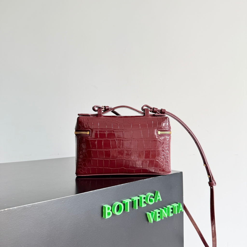 Bottega Veneta 789109 Red Designer Handbag - detail image 3