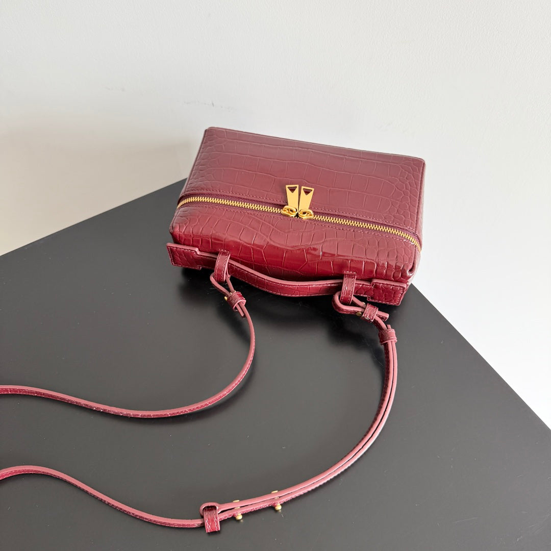 Bottega Veneta 789109 Red Designer Handbag - detail image 6