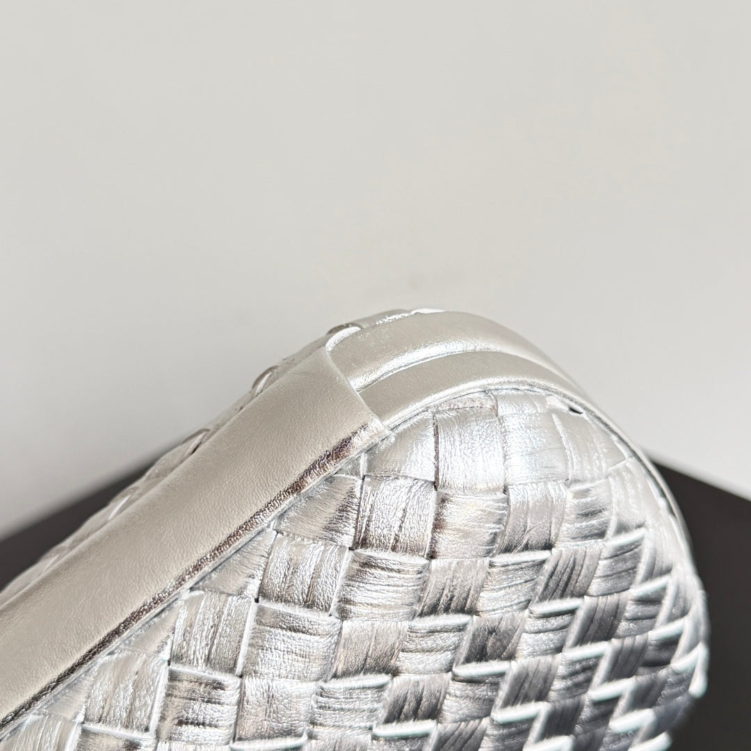 Bottega Veneta 844108 Silver Designer Handbag - detail image 5