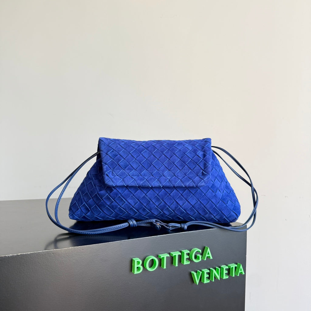 Bottega Veneta 857657 Blue Clutch Bag - detail image 3