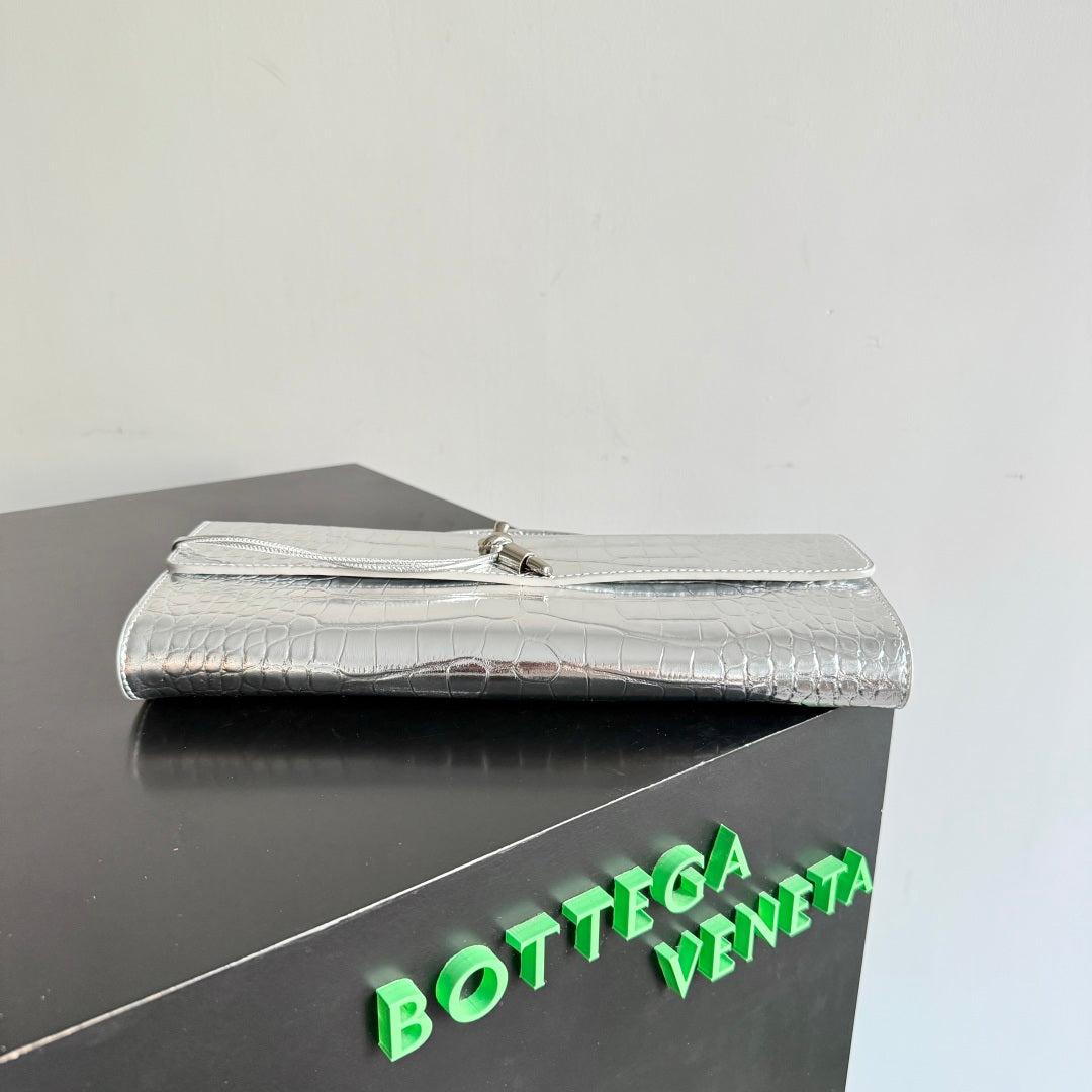 Bottega Veneta 741511 Black Clutch Bag - detail image 4