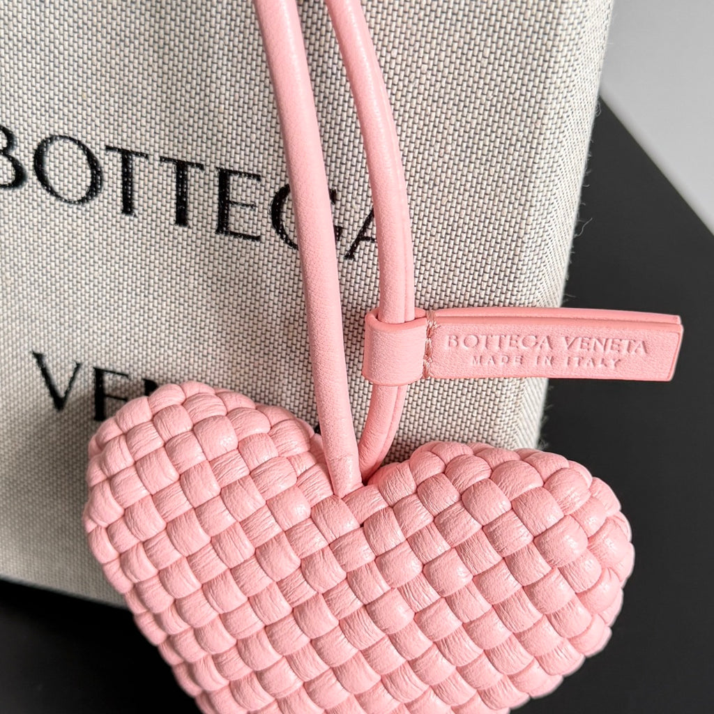 Bottega Veneta 844701 Silver Designer Handbag - detail image 3