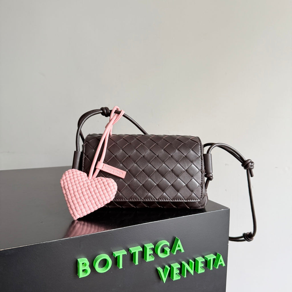 Bottega Veneta Orange Designer Handbag Edition 12