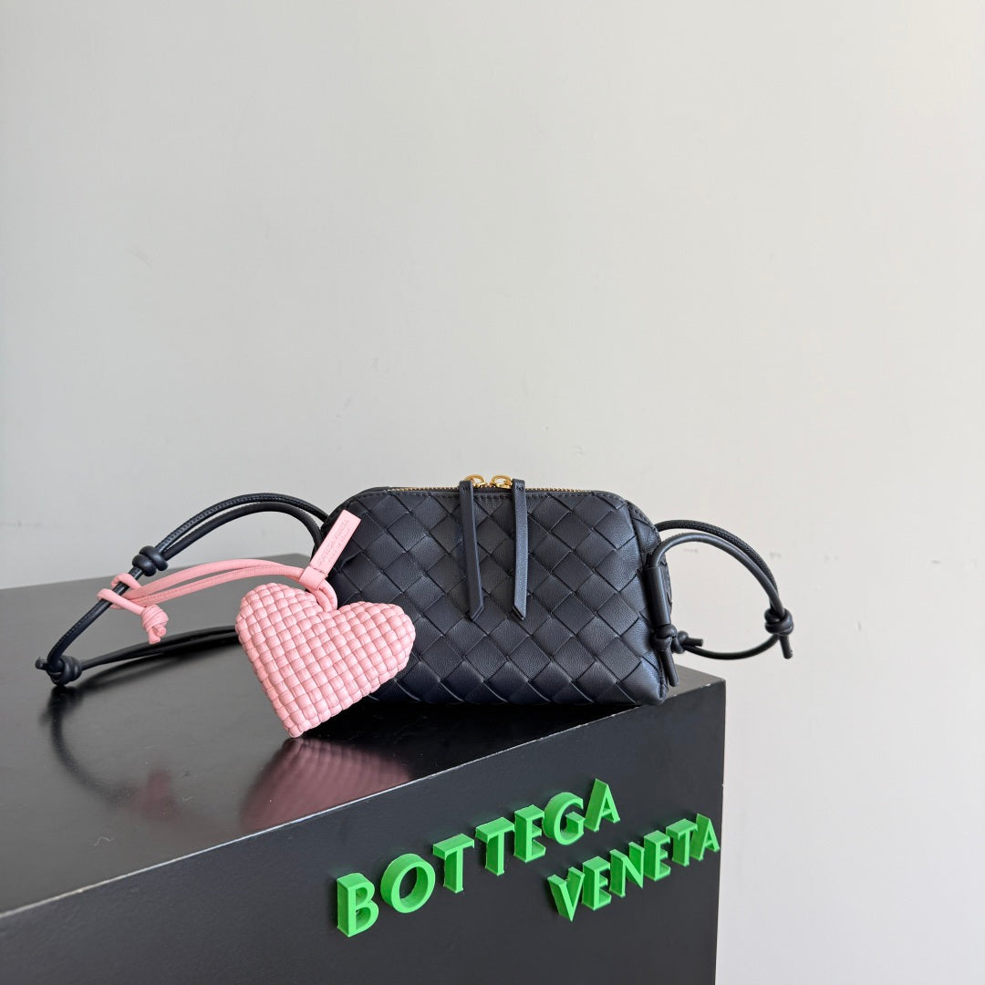 Bottega Veneta Orange Designer Handbag Edition 12 - detail image 3