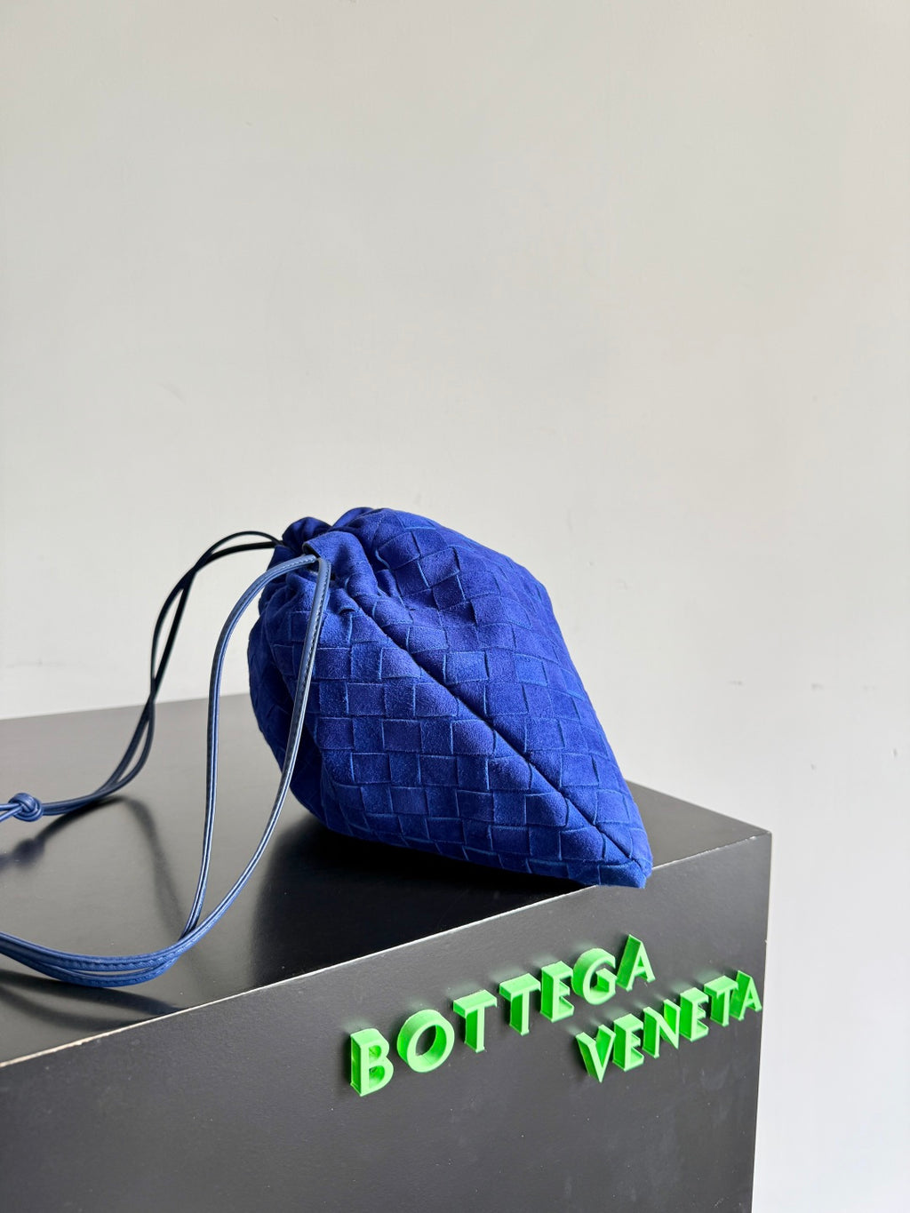 Bottega Veneta 796728 Blue Hobo Bag - detail image 2